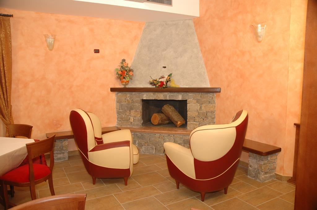 Agriturismo L'Arca Di Anna Brambilla เบลเวเดเร มาริตตีโม ภายนอก รูปภาพ